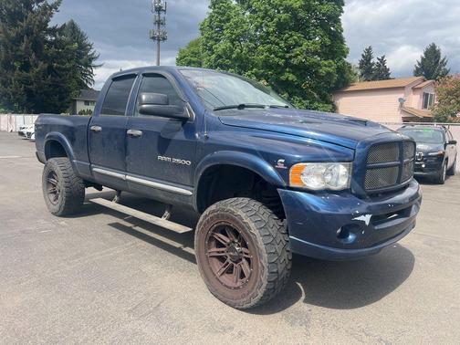 Patriot Blue Pearlcoat 2005 Dodge Ram 2500 SLT Quad Cab