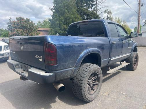 Patriot Blue Pearlcoat 2005 Dodge Ram 2500 SLT Quad Cab