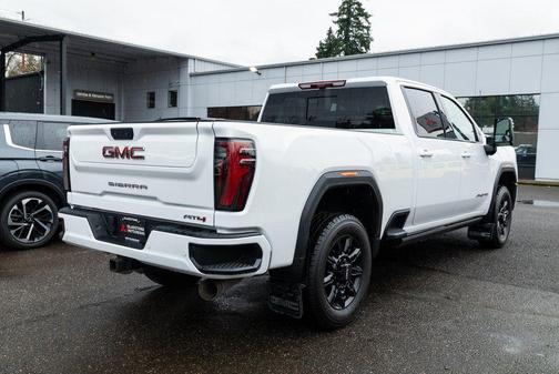 2024 GMC Sierra 2500 AT4
