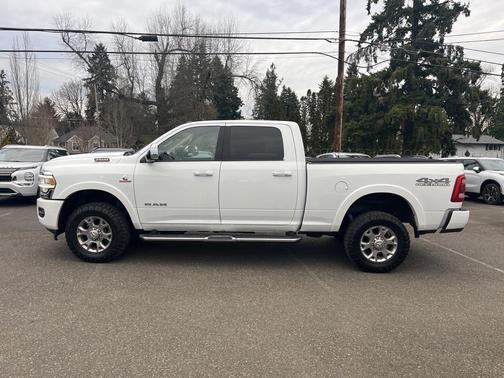 2022 RAM 2500 Laramie Crew Cab 4x4 6'4' Box