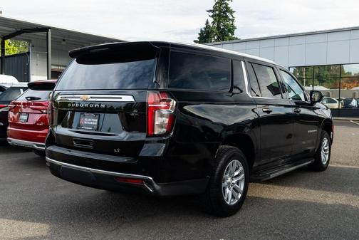 2021 Chevrolet Suburban LT