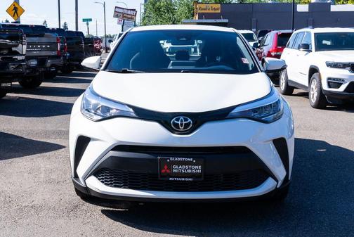 Blizzard Pearl 2021 Toyota C-HR XLE