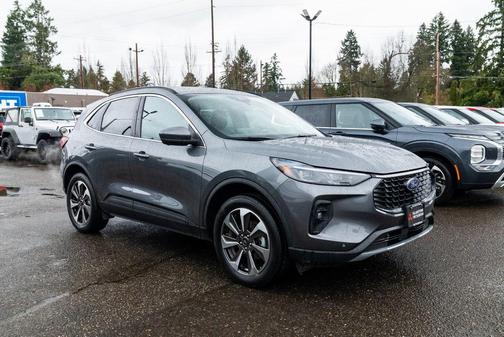 2024 Ford Escape Platinum