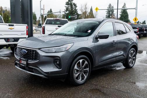 2024 Ford Escape Platinum