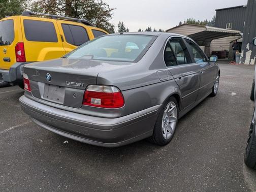 2002 BMW 525 525i