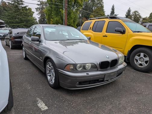 2002 BMW 525 525i