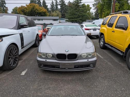 2002 BMW 525 525i