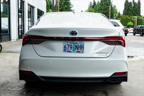 2020 Toyota Avalon Hybrid Limited
