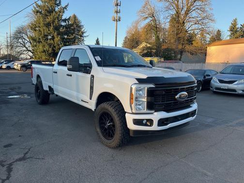 2024 Ford F-350 XLT