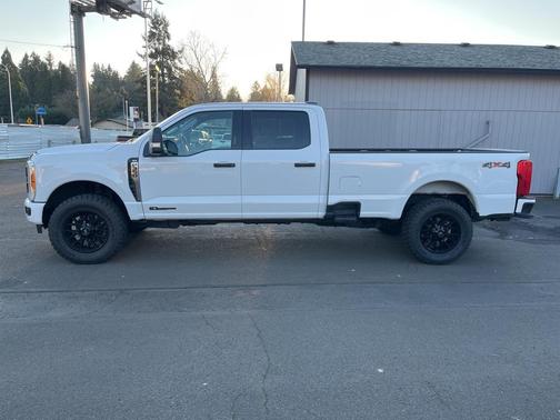 2024 Ford F-350 XLT