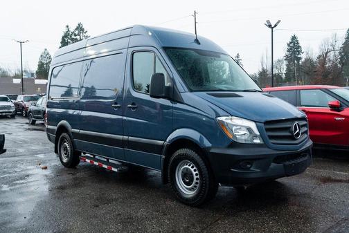 2018 Mercedes-Benz Sprinter 2500 Standard Roof