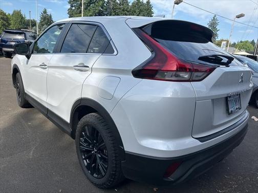 2022 Mitsubishi Eclipse Cross LE