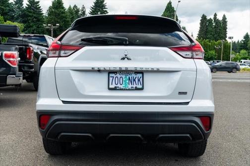 2022 Mitsubishi Eclipse Cross LE