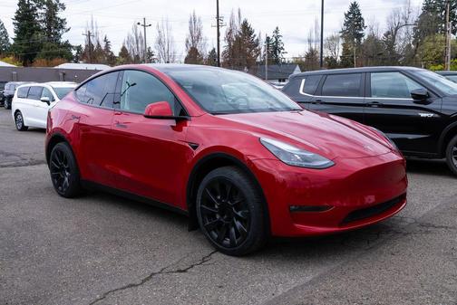 Red Multi-Coat 2022 Tesla Model Y Long Range Dual Motor All-Wheel Drive