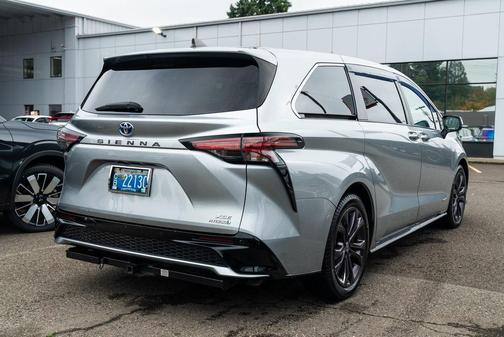 2021 Toyota Sienna XSE 7 Passenger