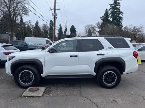 2025 Toyota 4Runner TRD Off Road