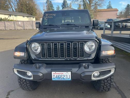 2024 Jeep Gladiator Sport S