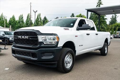 2020 RAM 2500 Tradesman Crew Cab 4X4 8' Box