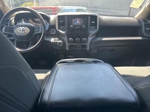 2020 RAM 2500 Tradesman Crew Cab 4X4 8' Box