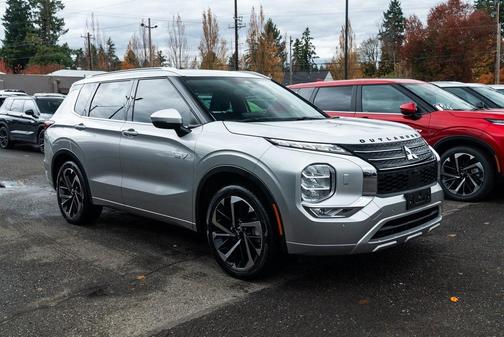 2023 Mitsubishi Outlander PHEV SEL