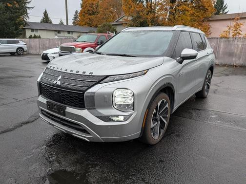 2023 Mitsubishi Outlander PHEV SEL