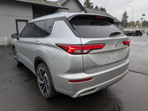 2023 Mitsubishi Outlander PHEV SEL