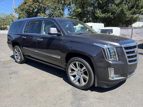 Photo 1 of 25 of 2016 Cadillac Escalade ESV Premium
