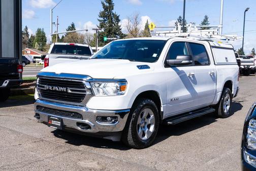 Bright White Clearcoat 2020 RAM 1500 Big Horn/Lone Star