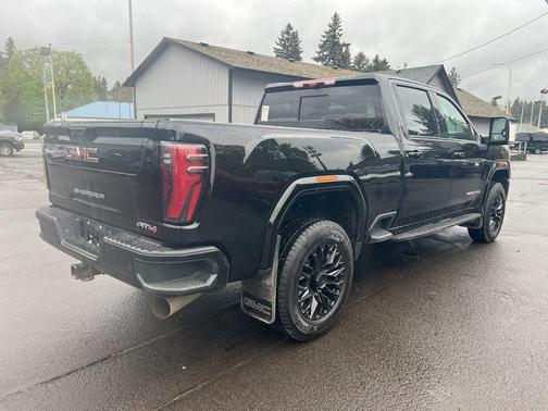 Onyx Black 2024 GMC Sierra 2500 AT4