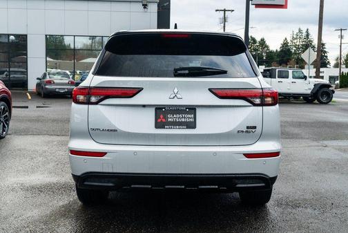 White Diamond W/ Black Roof 2025 Mitsubishi Outlander PHEV SEL