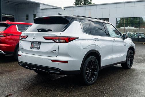 White Diamond W/ Black Roof 2025 Mitsubishi Outlander PHEV SEL