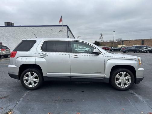 2017 GMC Terrain SLE-1