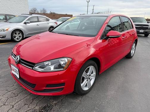 2017 Volkswagen Golf TSI Wolfsburg Edition 4-Door