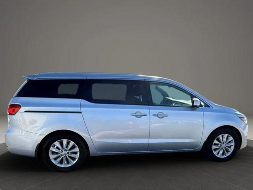 2016 Kia Sedona EX