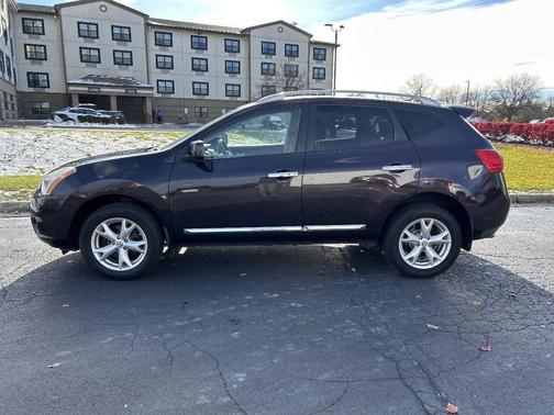 2011 Nissan Rogue SV