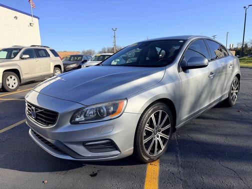 2017 Volvo S60 T5 Dynamic