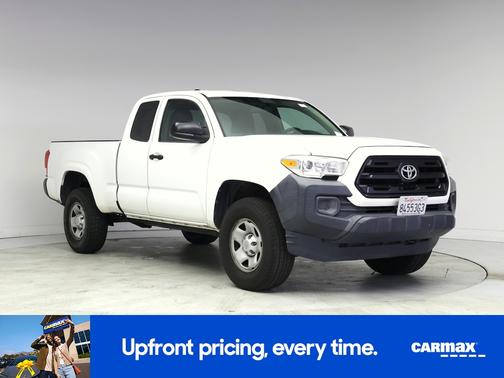 2017 Toyota Tacoma SR