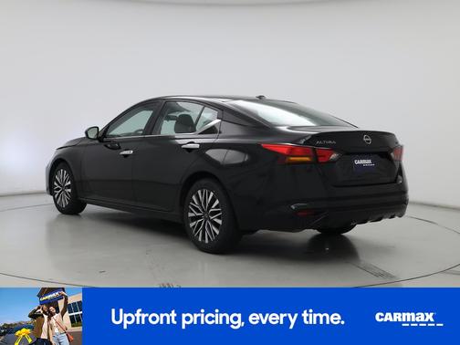 2023 Nissan Altima SR