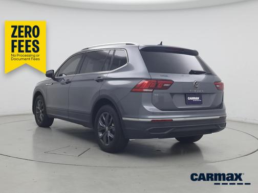 Gray 2023 Volkswagen Tiguan SE