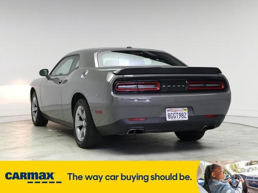 2017 Dodge Challenger SXT