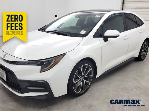 White 2022 Toyota Corolla SE