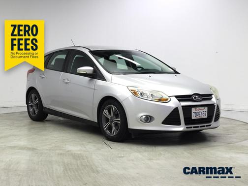 Silver 2014 Ford Focus SE