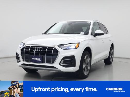 White 2023 Audi Q5 Premium