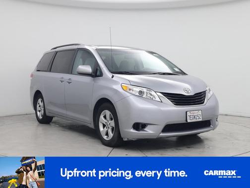 Silver 2014 Toyota Sienna LE