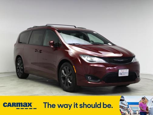 2018 Chrysler Pacifica Touring Plus