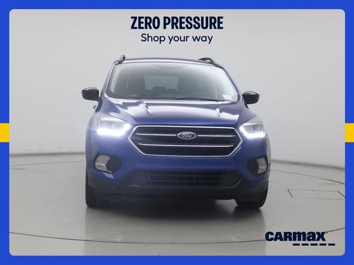 Blue 2017 Ford Escape SE
