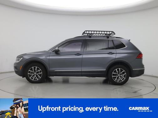 Gray 2018 Volkswagen Tiguan SE