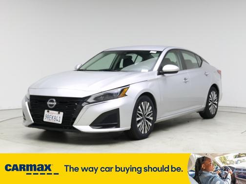 2023 Nissan Altima SV