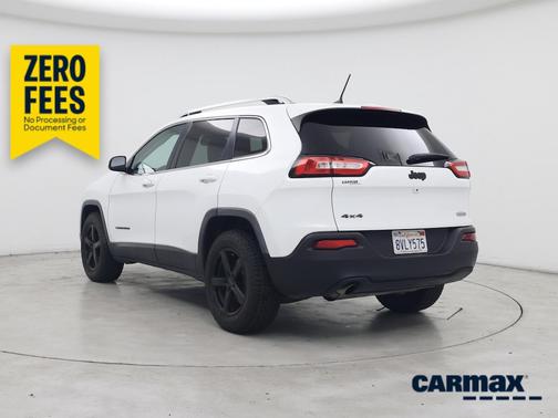 White 2018 Jeep Cherokee Latitude