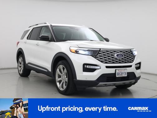 White 2020 Ford Explorer Platinum